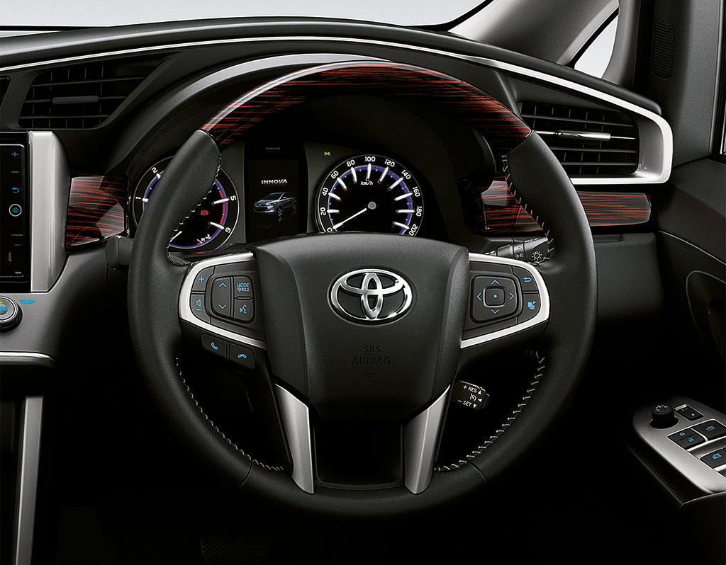 Toyota Innova Crysta 2.8 G A/T โตโยต้า อินโนว่า ปี 2016 : ภาพที่ 7