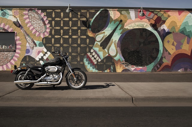 Harley-Davidson Cruiser SUPERLOW ฮาร์ลีย์-เดวิดสัน สปอร์ตสเตอร์ ปี 2020 : ภาพที่ 1