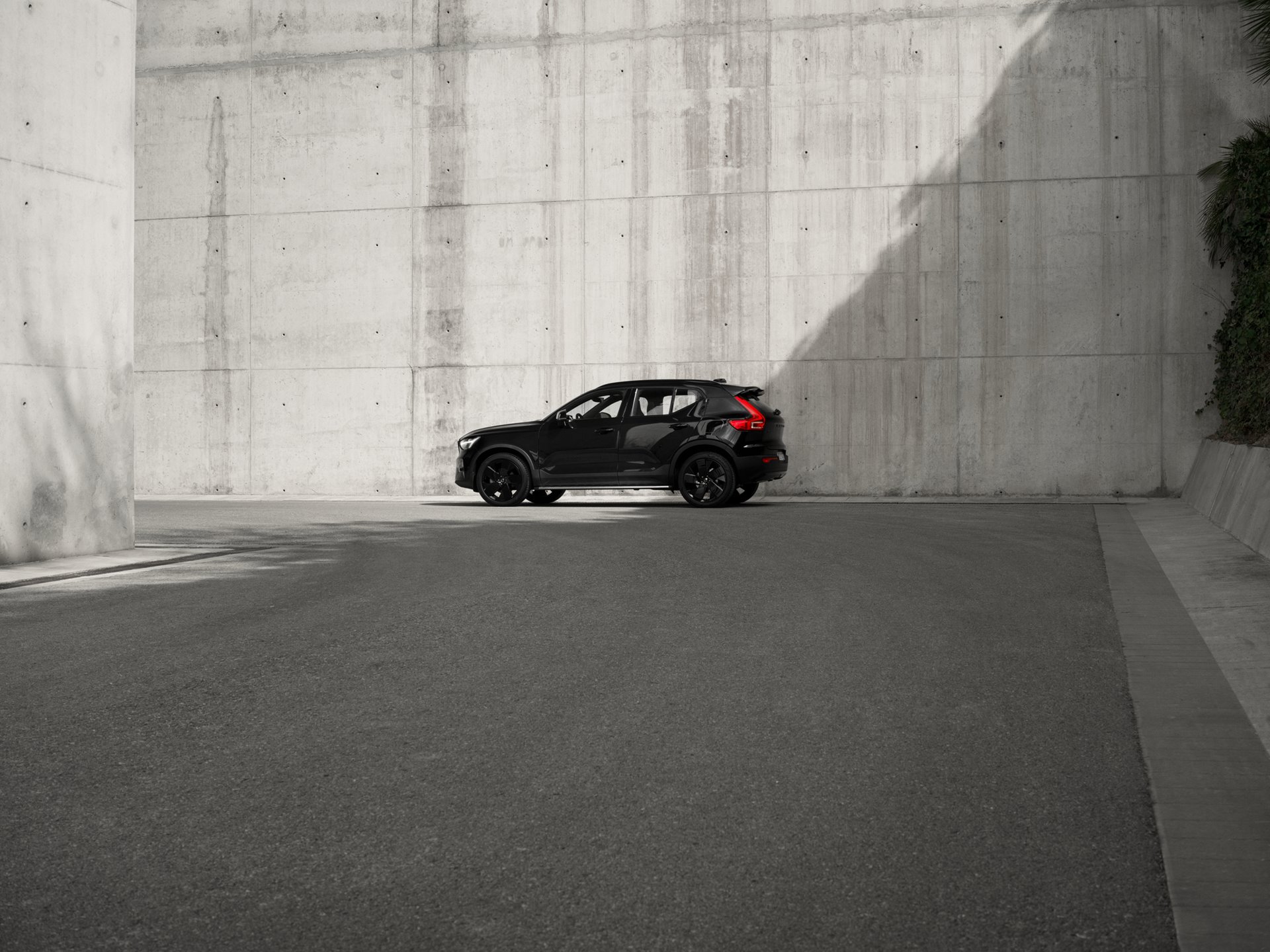 Volvo EX40 Ultra - Twin Motor Black Edition วอลโว่ ปี 2024 : ภาพที่ 17
