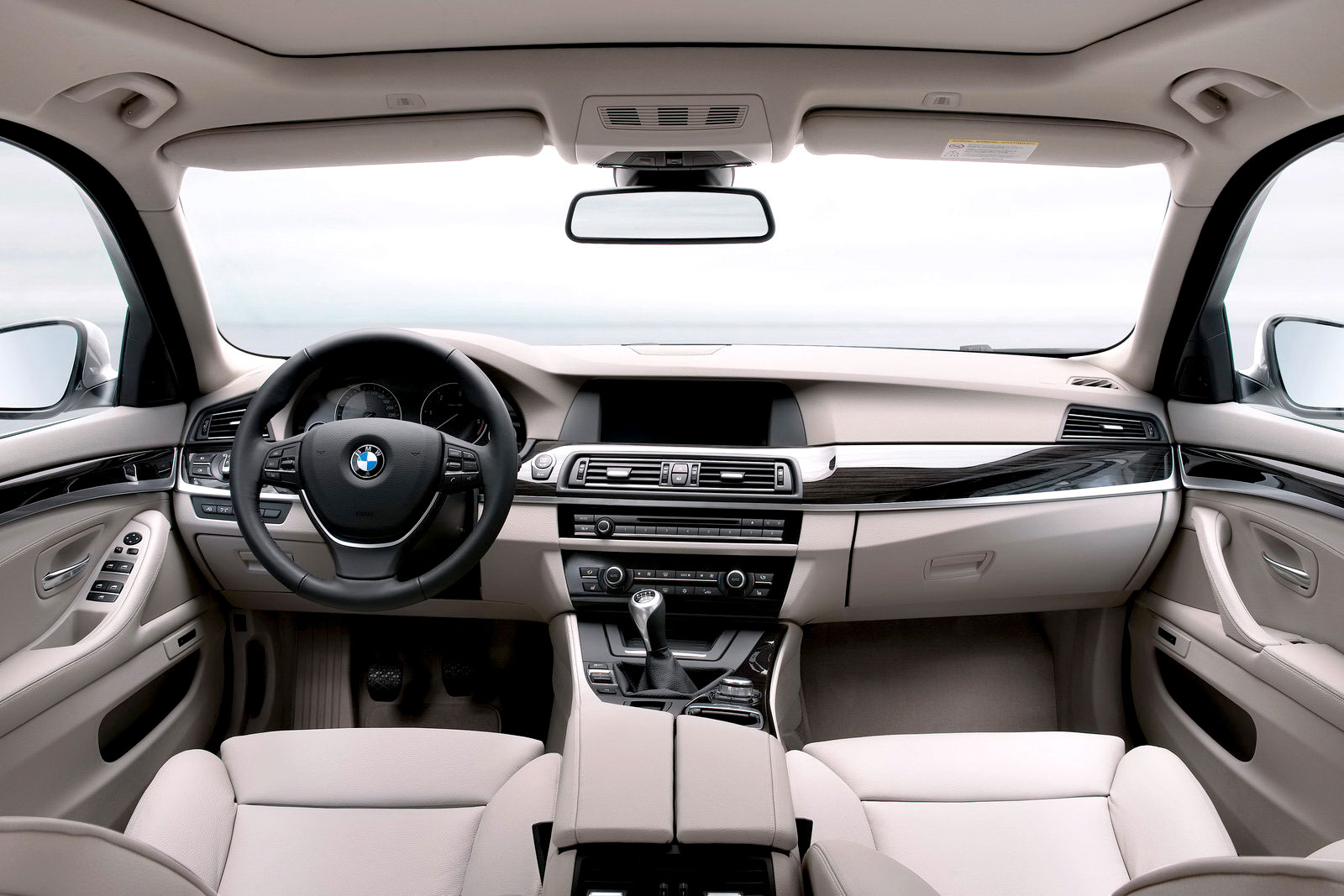 BMW Series 5 520d Touring Sport บีเอ็มดับเบิลยู ซีรีส์5 ปี 2011 : ภาพที่ 9