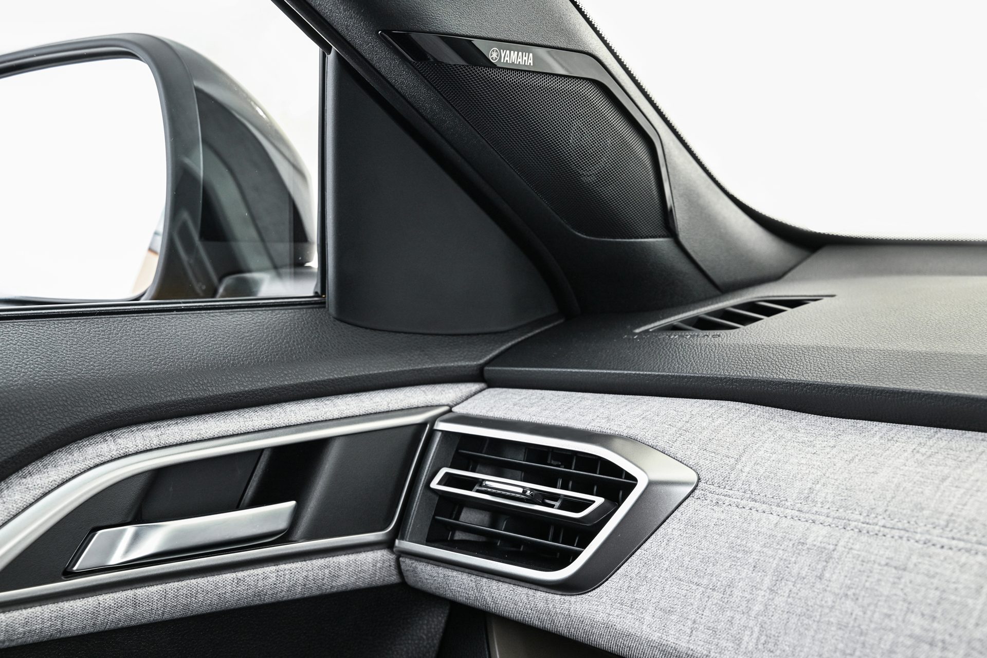 Mitsubishi Xforce HEV Ultimate X มิตซูบิชิ ปี 2025 : ภาพที่ 8