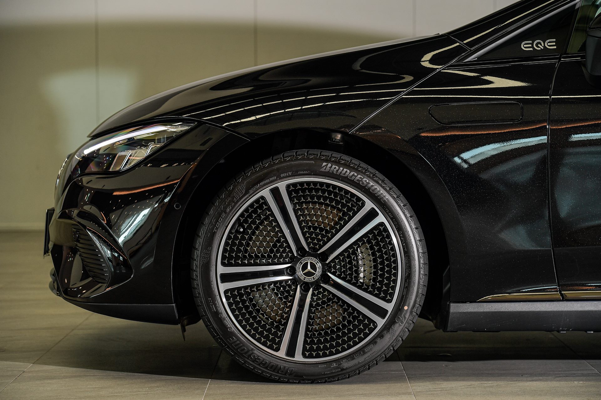 Mercedes-benz EQ EQE 300 เมอร์เซเดส-เบนซ์ ปี 2024 : ภาพที่ 7