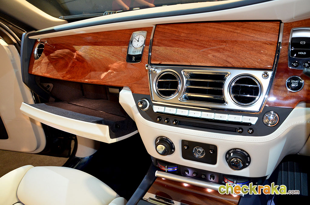 Rolls-Royce Ghost Series II Extended Wheel base โรลส์-รอยซ์ โกสต์ ปี 2014 : ภาพที่ 13