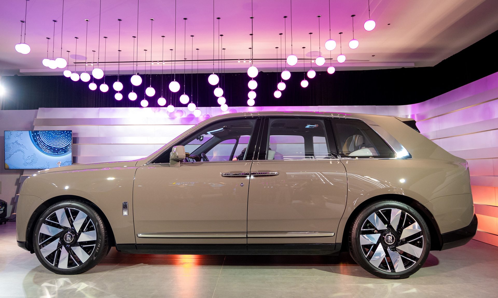 Rolls-Royce Cullinan Series II โรลส์-รอยซ์ ปี 2024 : ภาพที่ 2