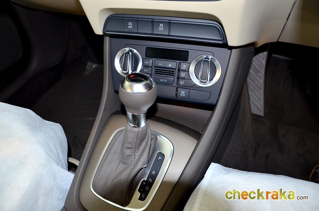 Audi Q3 2.0 TFSI quattro อาวดี้ คิว3 ปี 2012 : ภาพที่ 11