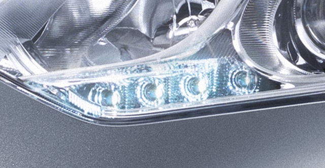 Toyota Camry Hybrid 2.5 HV Navigator โตโยต้า แคมรี่ไฮบริด ปี 2015 : ภาพที่ 4