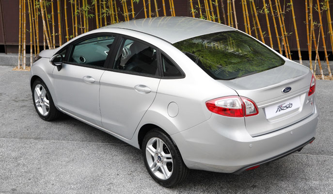 Ford Fiesta 4Dr 1.6 Sport+ PowerShift ฟอร์ด เฟียสต้า ปี 2013 : ภาพที่ 2