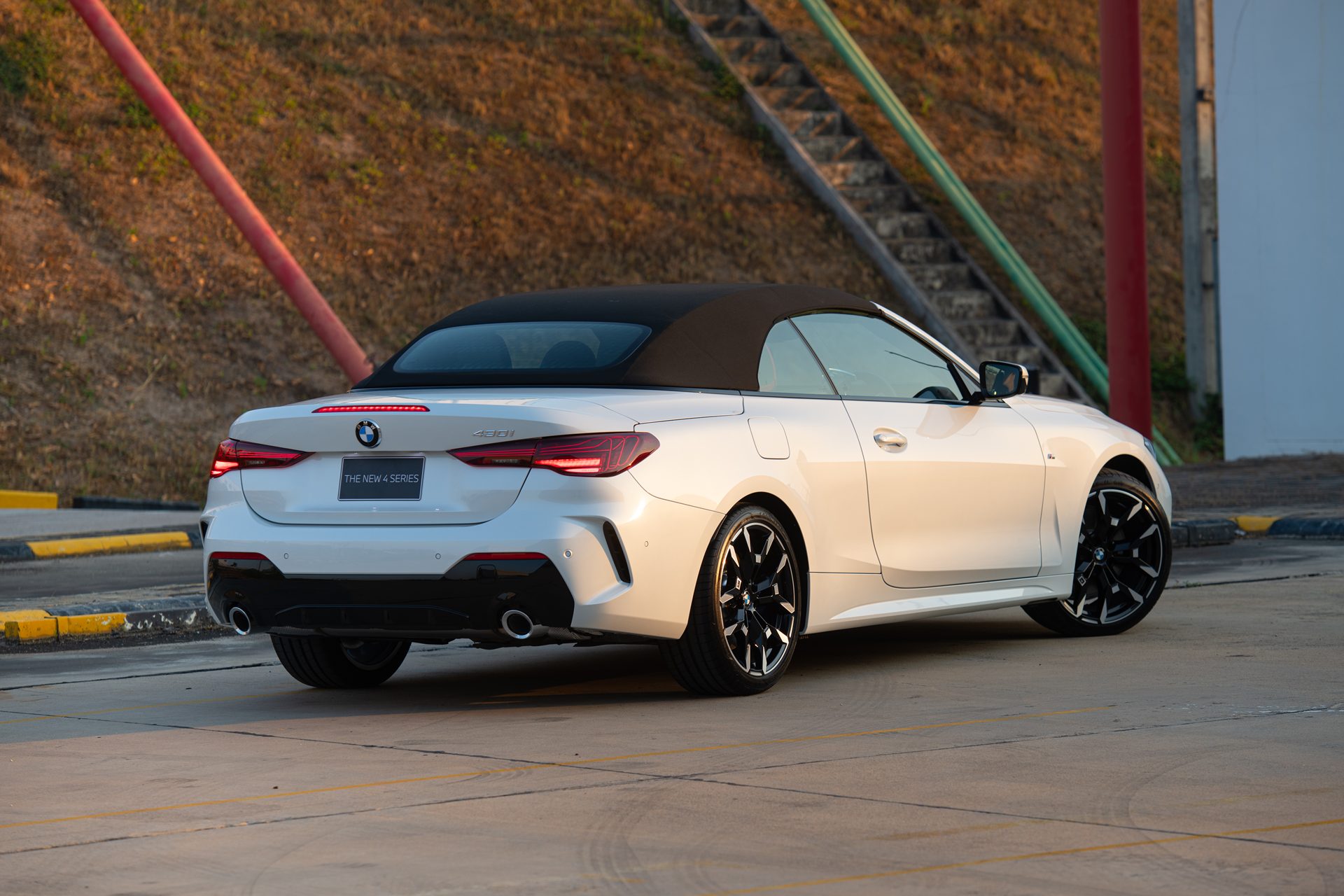 BMW Series 4 430i Convertible M Sport บีเอ็มดับเบิลยู ซีรีส์ 4 ปี 2025 : ภาพที่ 4