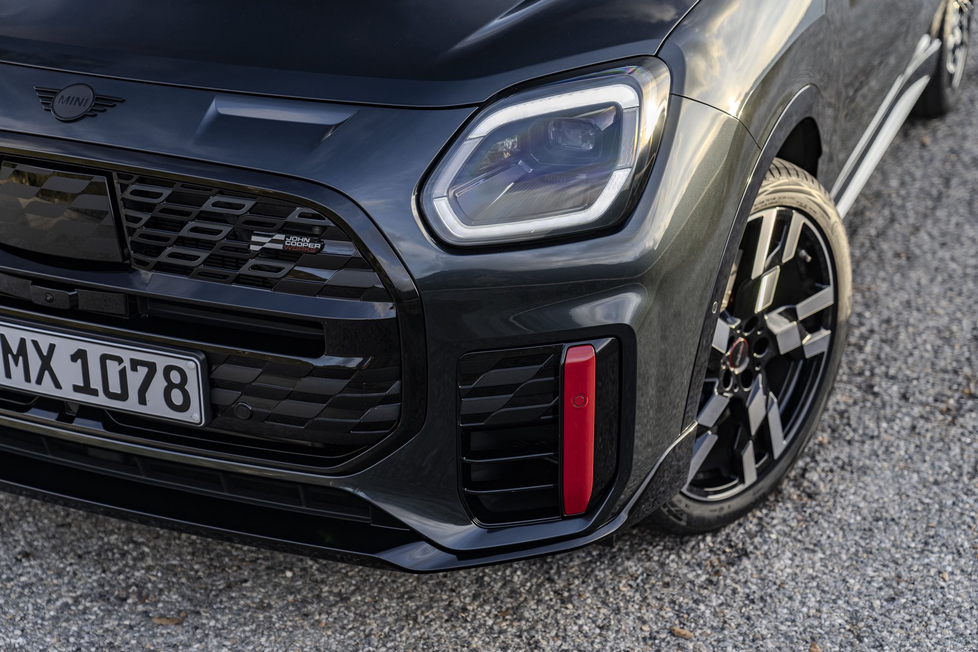 Mini John Cooper Works Countryman ALL4 มินิ จอห์น คูเปอร์ เวิร์กส์ ปี 2024 : ภาพที่ 6