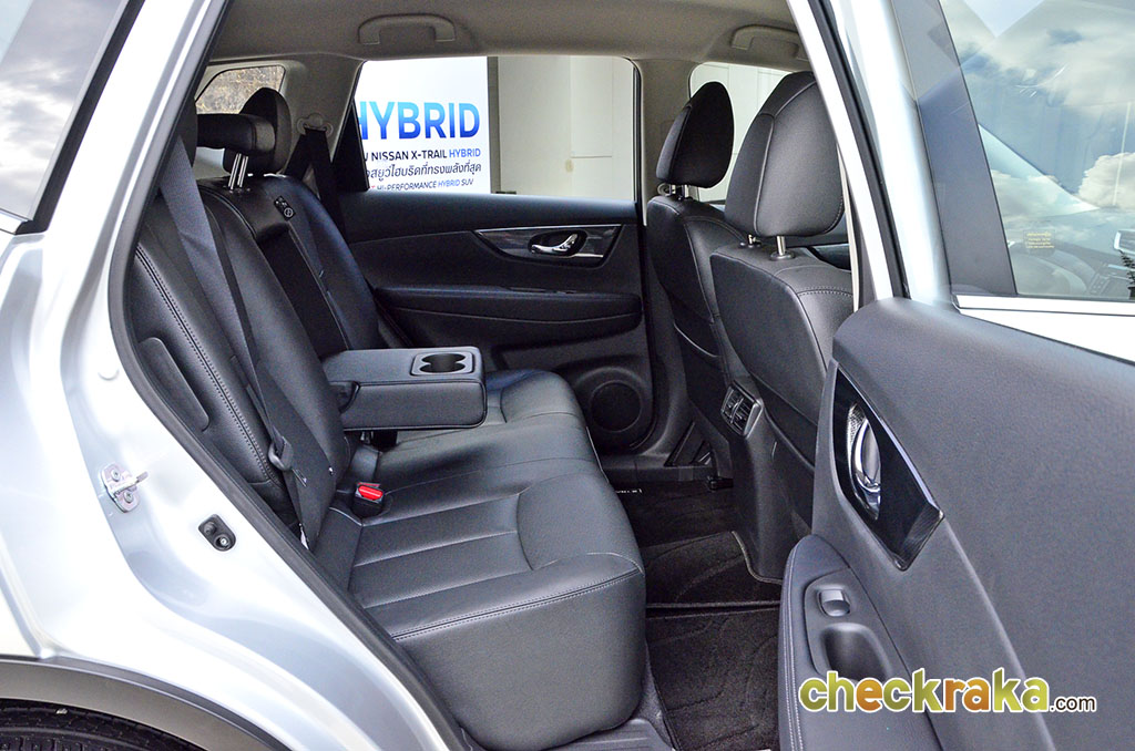 Nissan X-Trail 2.0 V 4WD Hybrid นิสสัน เอ็กซ์-เทรล ปี 2015 : ภาพที่ 18