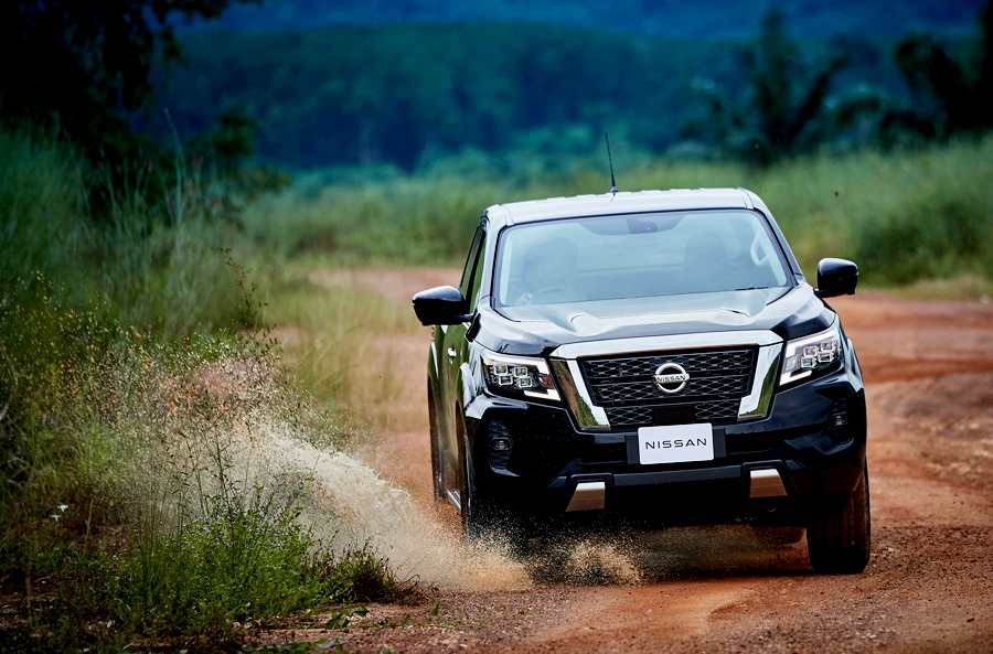 Nissan Navara King Cab Calibre V 7AT นิสสัน นาวาร่า ปี 2020 : ภาพที่ 9