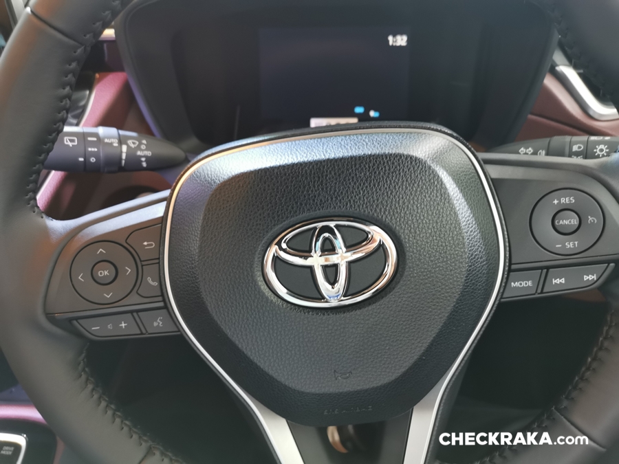 Toyota Corolla Cross HEV Premium โตโยต้า ปี 2020 : ภาพที่ 15
