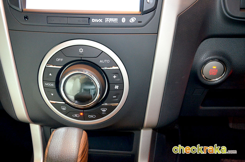 Isuzu MU-X 2.5 VGS DVD Navi A/T อีซูซุ ปี 2014 : ภาพที่ 15