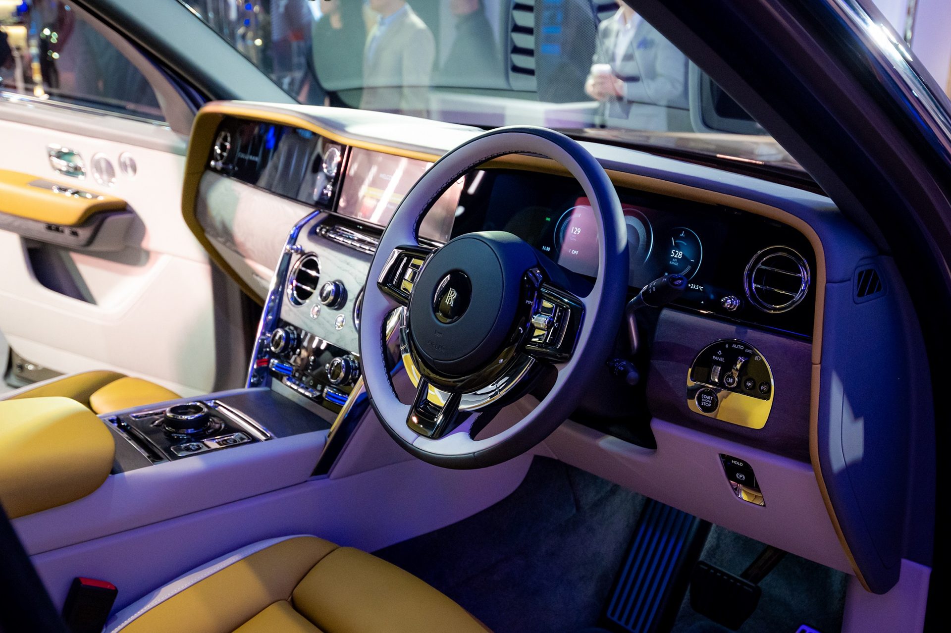 Rolls-Royce Cullinan Series II โรลส์-รอยซ์ ปี 2024 : ภาพที่ 4