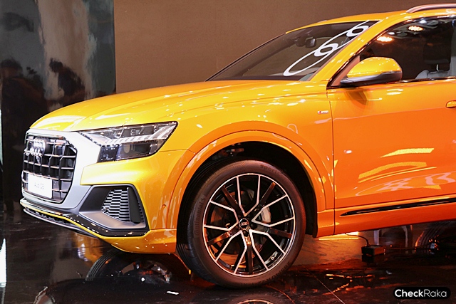 Audi Q8 55 TFSI quattro S Line อาวดี้ ปี 2018 : ภาพที่ 11
