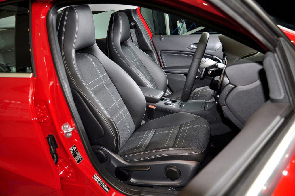 Mercedes-benz A-Class A 180 Style เมอร์เซเดส-เบนซ์ เอ-คลาส ปี 2012 : ภาพที่ 3