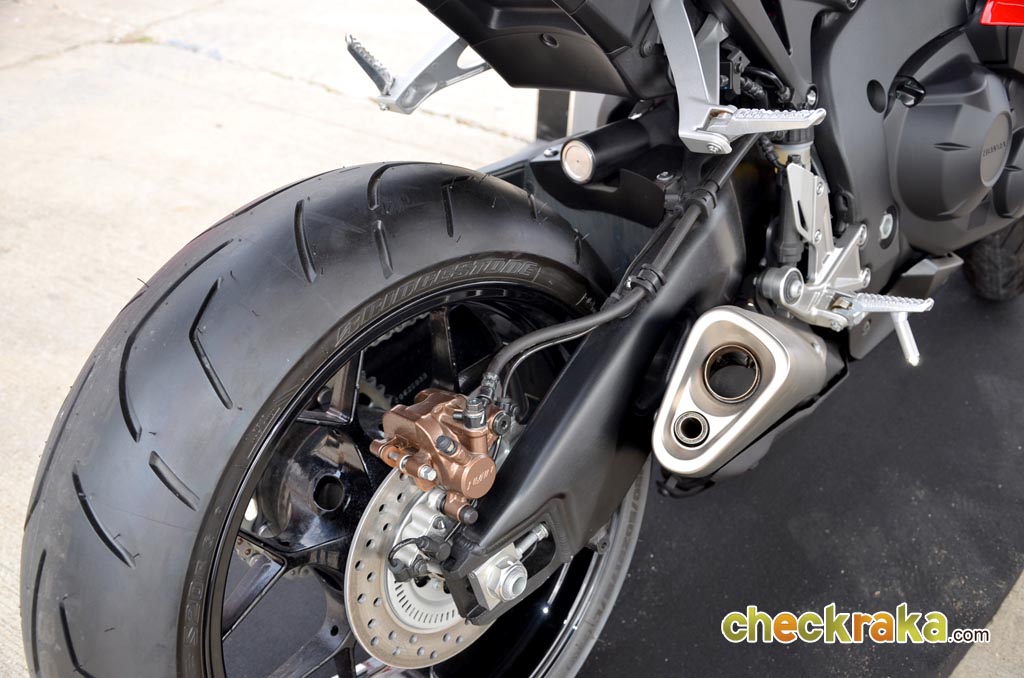 Honda CBR 1000RR ฮอนด้า ซีบีอาร์ ปี 2012 : ภาพที่ 12