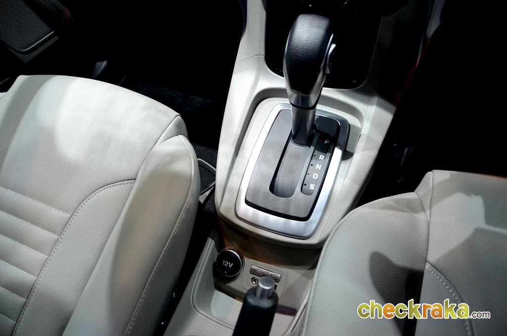 Ford Fiesta 4Dr 1.0 Titanium EcoBoost ฟอร์ด เฟียสต้า ปี 2013 : ภาพที่ 10