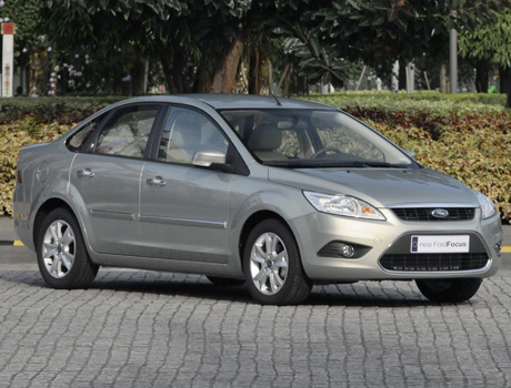 Ford Focus 4Dr 1.8 Finesse ฟอร์ด โฟกัส ปี 2009 : ภาพที่ 2