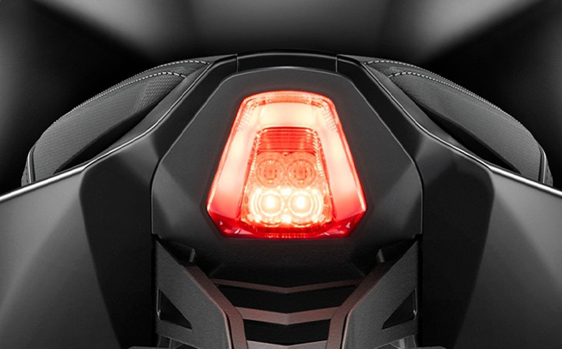 Honda CB 650R E-Clutch ฮอนด้า ปี 2025 : ภาพที่ 4