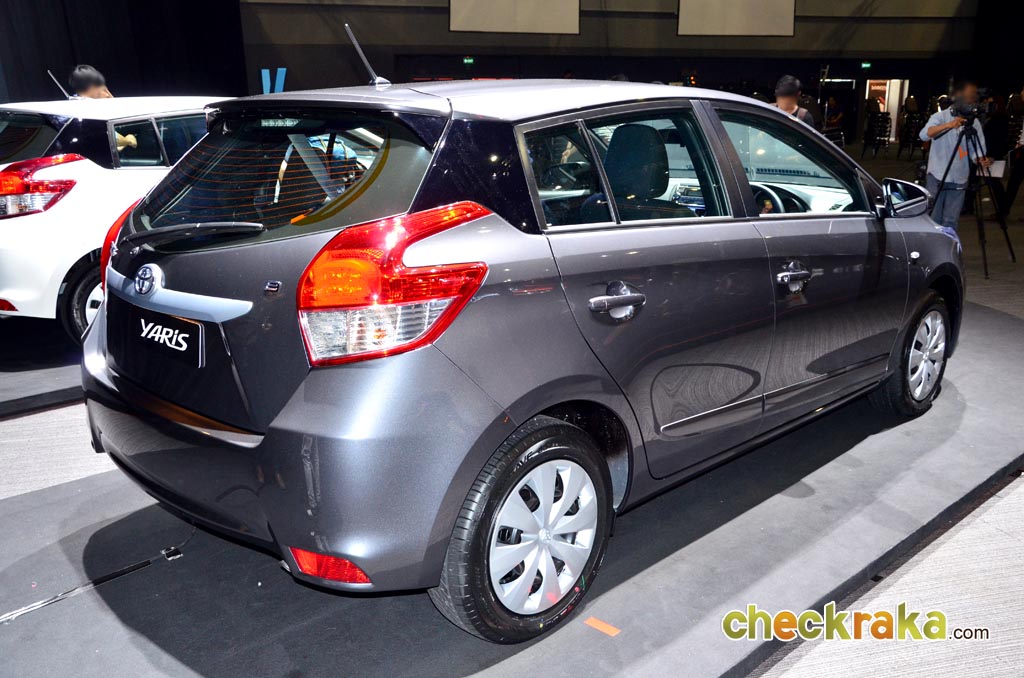 Toyota Yaris 1.2 E โตโยต้า ยาริส ปี 2013 : ภาพที่ 13