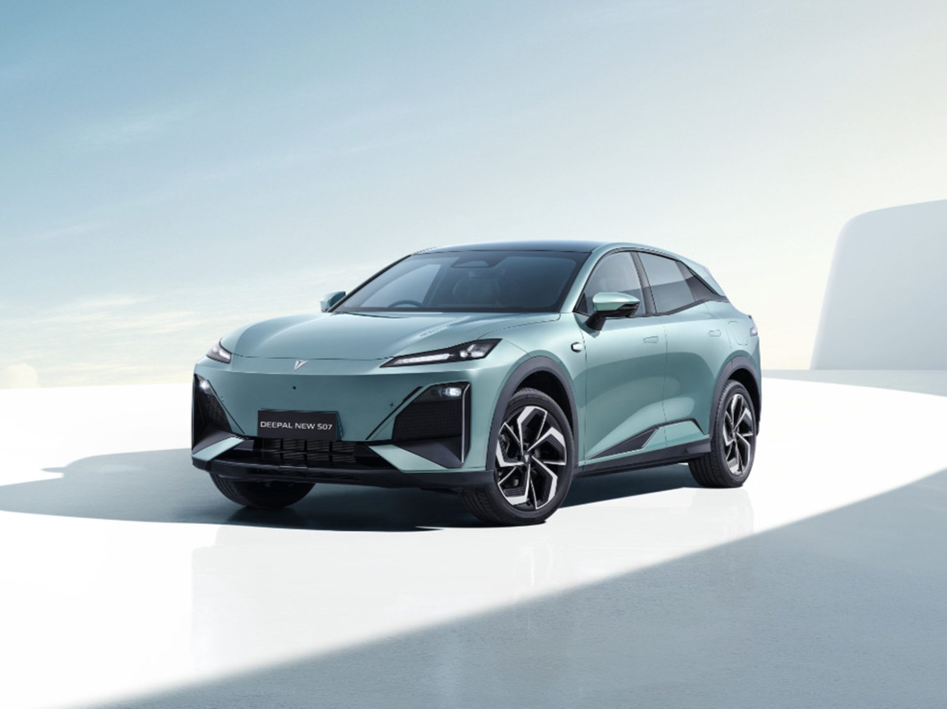 Deepal SO7 Standard ดีพอล ปี 2025 : ภาพที่ 1