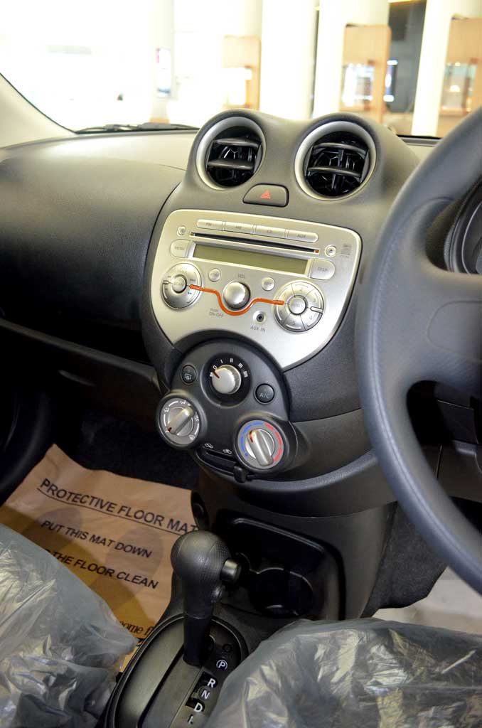 Nissan March E นิสสัน มาร์ช ปี 2012 : ภาพที่ 18