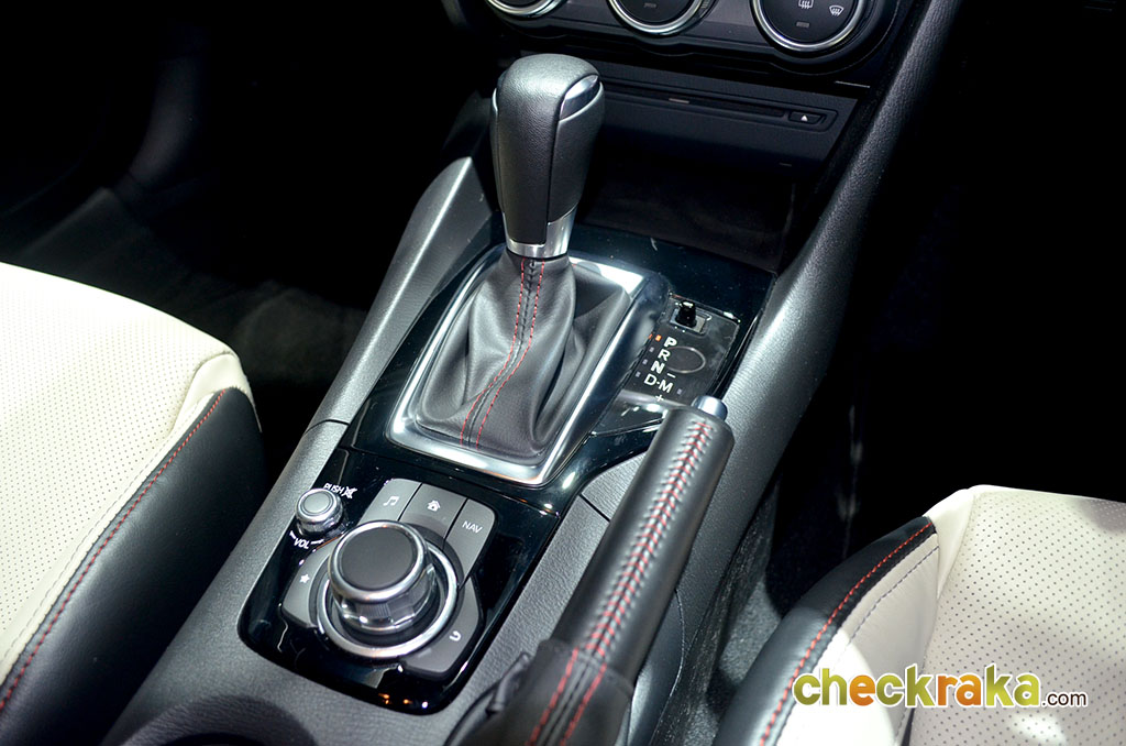 Mazda 3 2.0 Sports Hatchback SP มาสด้า ปี 2014 : ภาพที่ 18