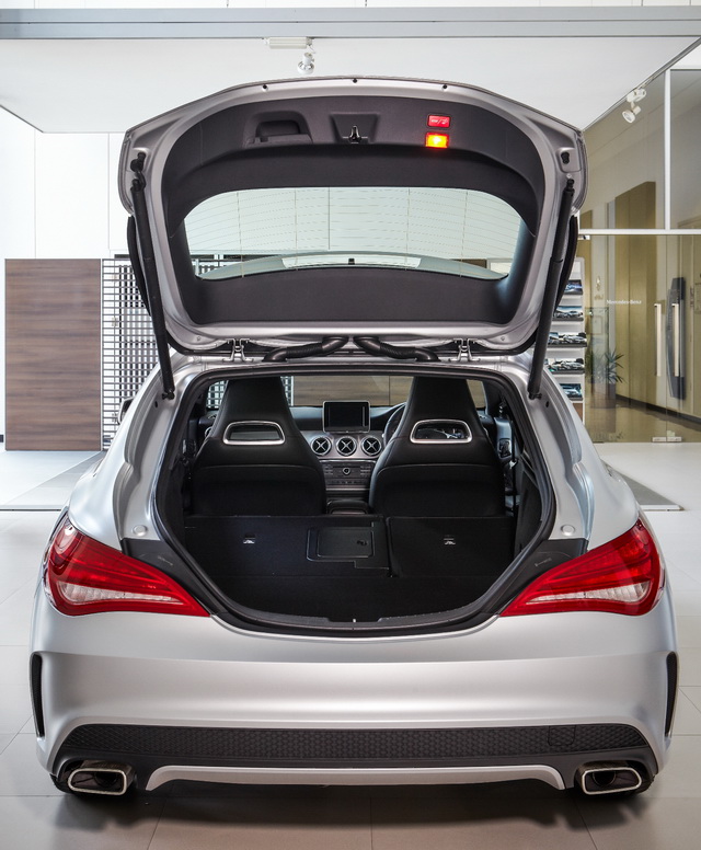 Mercedes-benz CLA-Class CLA 250 Shooting Brake AMG Sport เมอร์เซเดส-เบนซ์ ปี 2015 : ภาพที่ 5