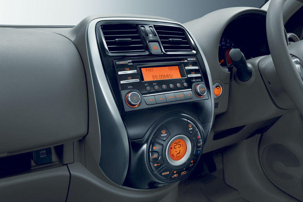 Nissan March V CVT นิสสัน มาร์ช ปี 2013 : ภาพที่ 11