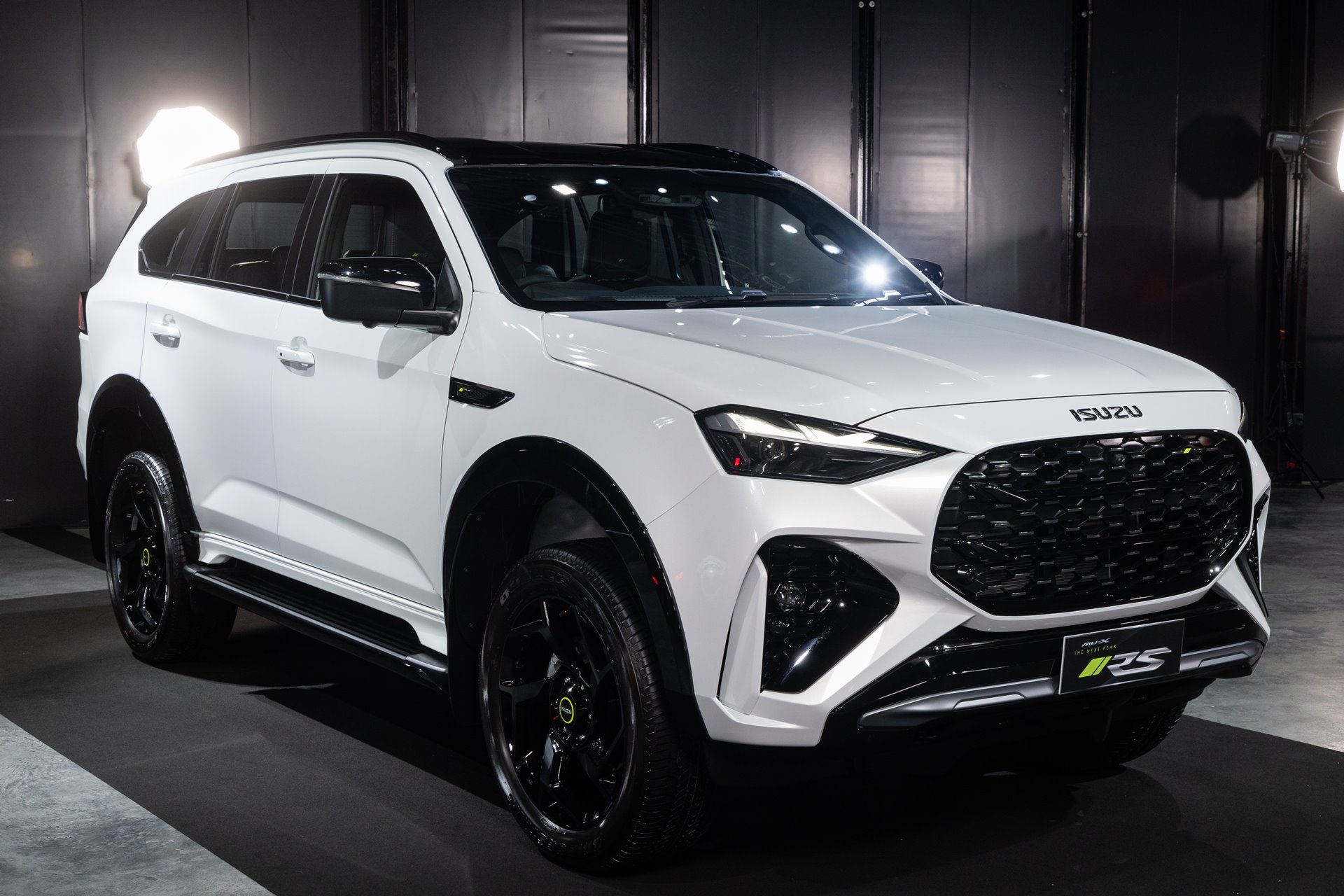 Isuzu MU-X 4x2 3.0 RS A/T อีซูซุ ปี 2024 : ภาพที่ 1