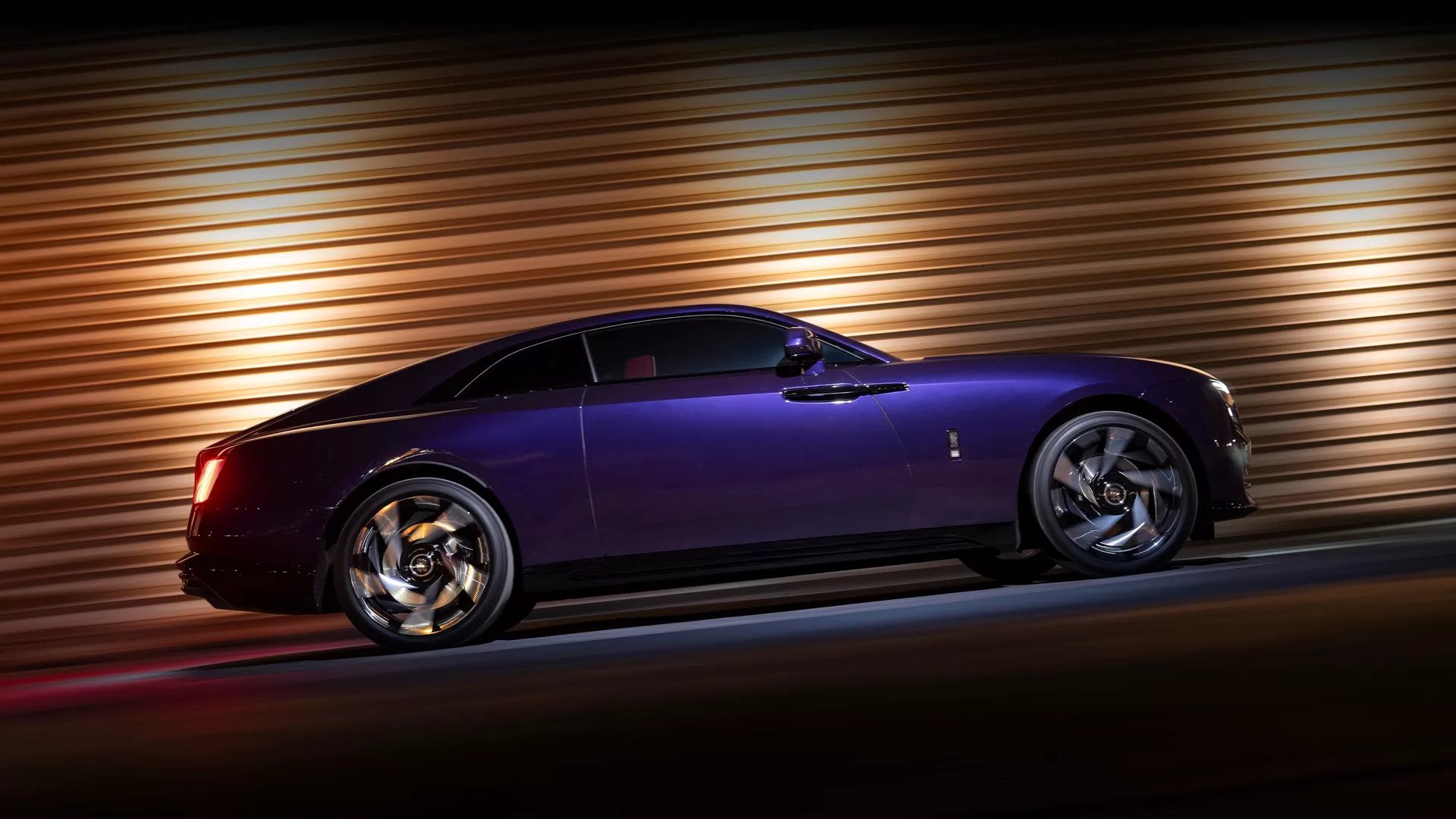 Rolls-Royce Black Badge Spectre โรลส์-รอยซ์ ปี 2025 : ภาพที่ 14