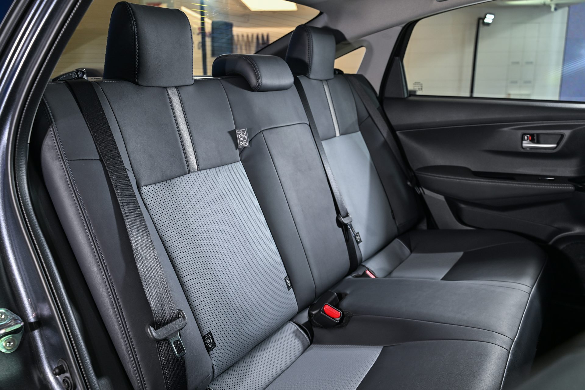 Toyota Yaris ATIV HEV Premium โตโยต้า ยาริส ปี 2025 : ภาพที่ 13