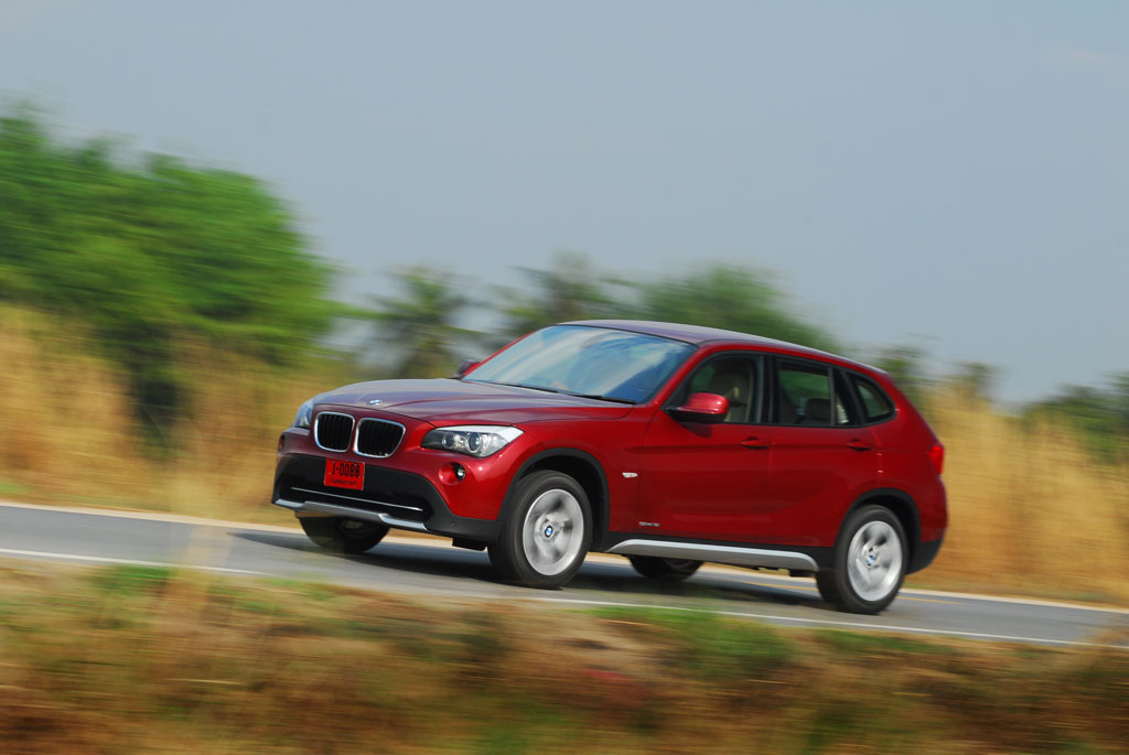 BMW X1 sDrive18i บีเอ็มดับเบิลยู เอ็กซ์1 ปี 2009 : ภาพที่ 2