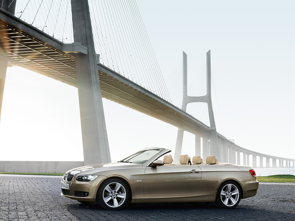 BMW Series 3 320i Convertible บีเอ็มดับเบิลยู ซีรีส์3 ปี 2010 : ภาพที่ 1