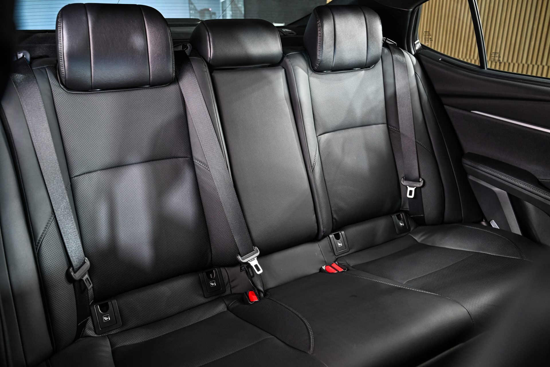 Toyota Camry HEV Smart โตโยต้า คัมรี่ ปี 2024 : ภาพที่ 12