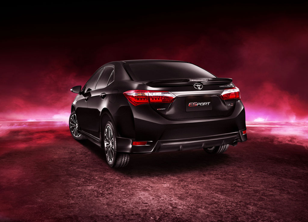 Toyota Altis (Corolla) 1.8 ESport A/T โตโยต้า อัลติส(โคโรลล่า) ปี 2014 : ภาพที่ 2