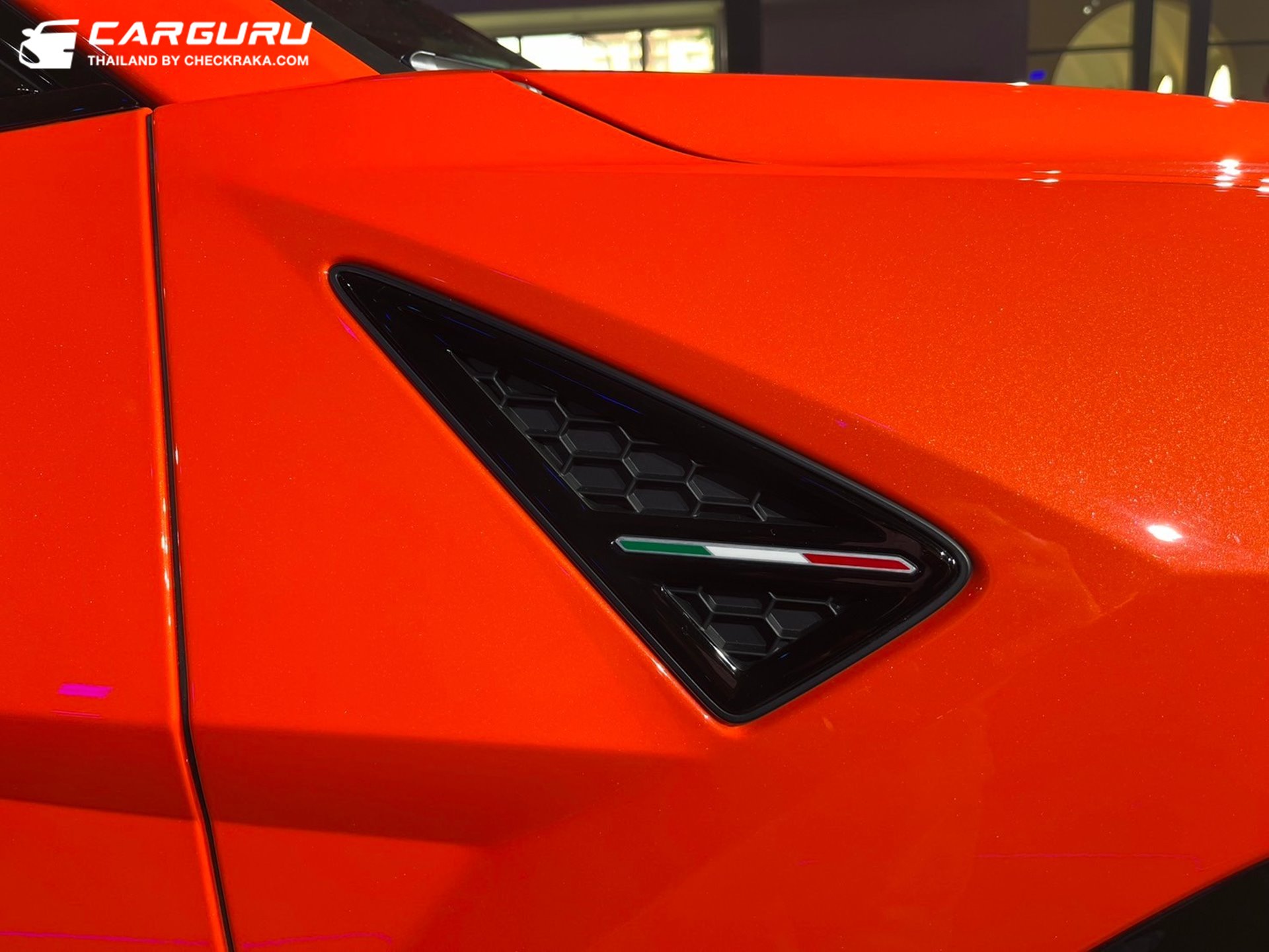 Lamborghini Urus SE ลัมโบร์กินี ปี 2024 : ภาพที่ 6