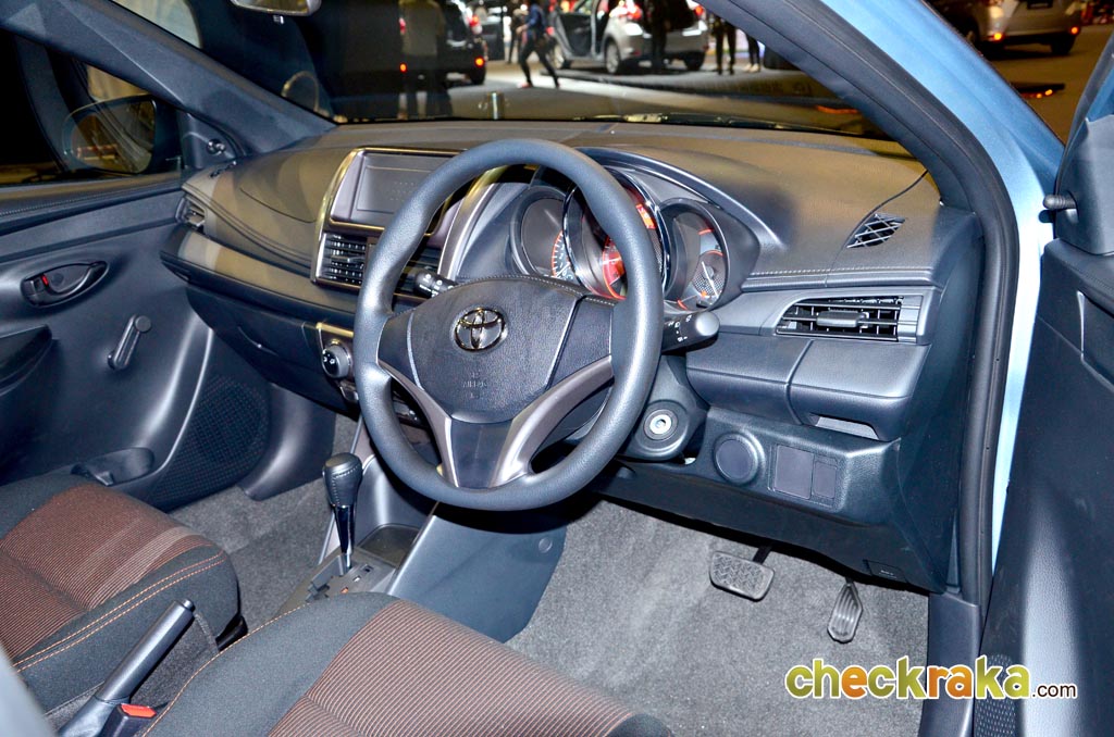 Toyota Yaris 1.2 J ECO โตโยต้า ยาริส ปี 2013 : ภาพที่ 13