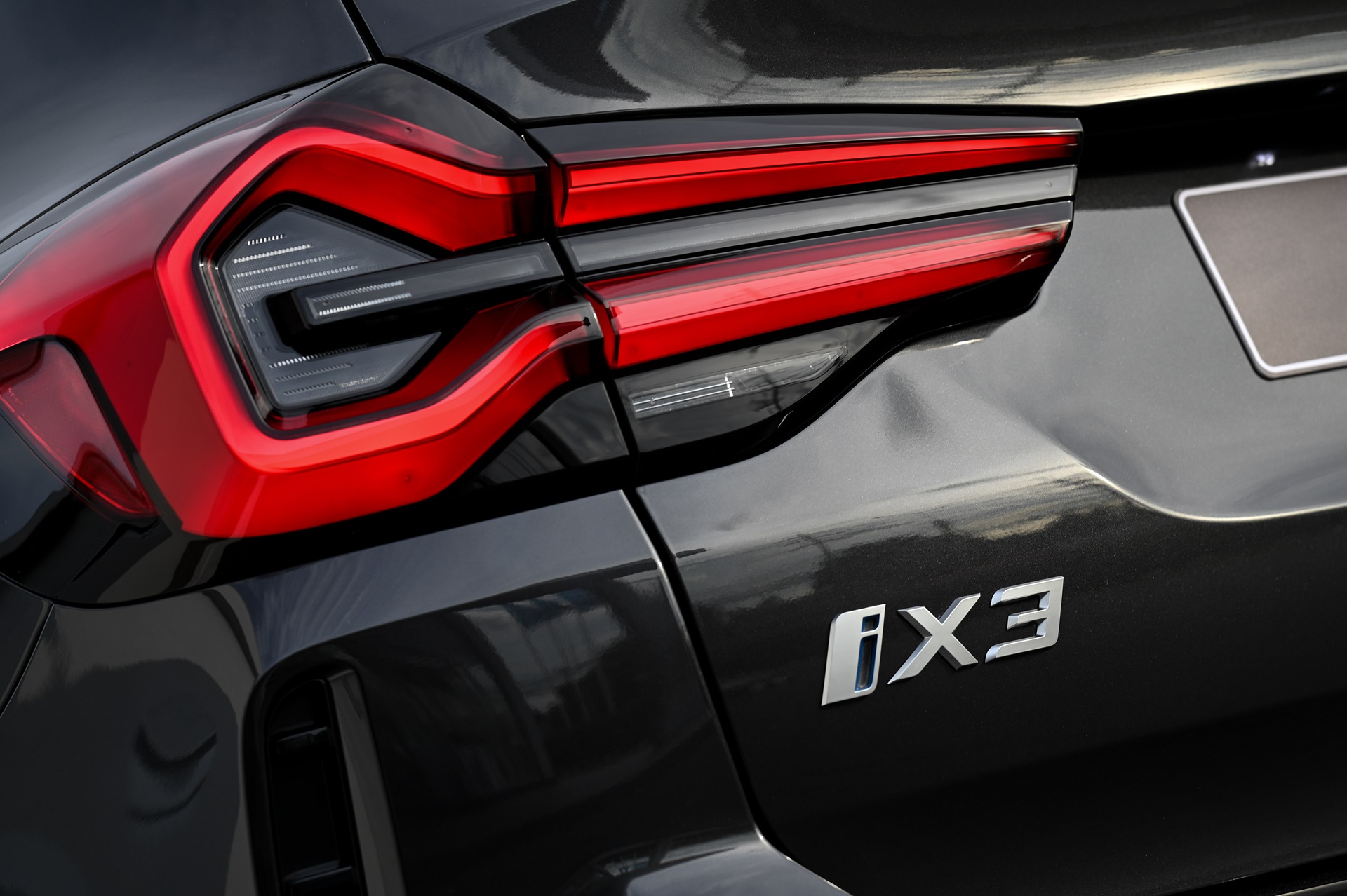 BMW i iX3 M Sport Inspiring บีเอ็มดับเบิลยู ปี 2023 : ภาพที่ 3