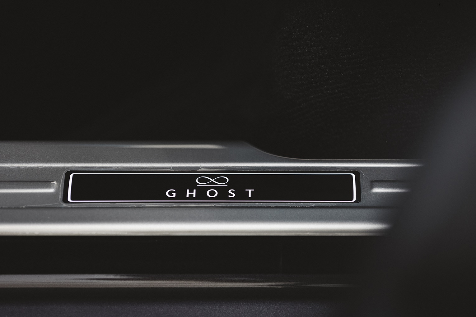 Rolls-Royce Ghost Black Badge โรลส์-รอยซ์ โกสต์ ปี 2023 : ภาพที่ 7