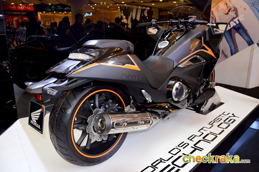 Honda NM4 MY2014 ฮอนด้า เอ็นเอ็ม 4 ปี 2014 : ภาพที่ 13