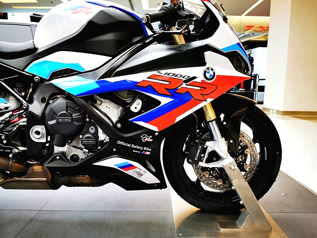 BMW S 1000 RR บีเอ็มดับเบิลยู เอส ปี 2019 : ภาพที่ 3