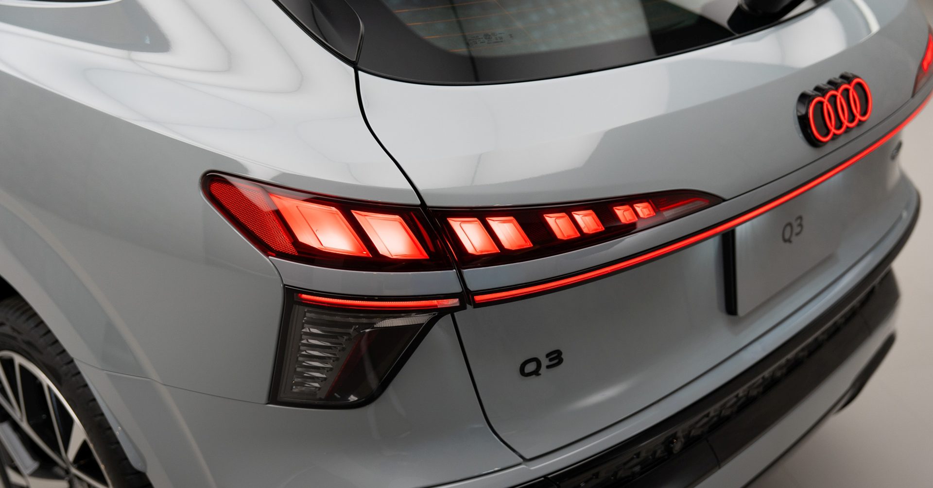 Audi Q3 Sportback quattro S line Tech Pro อาวดี้ คิว3 ปี 2026 : ภาพที่ 5