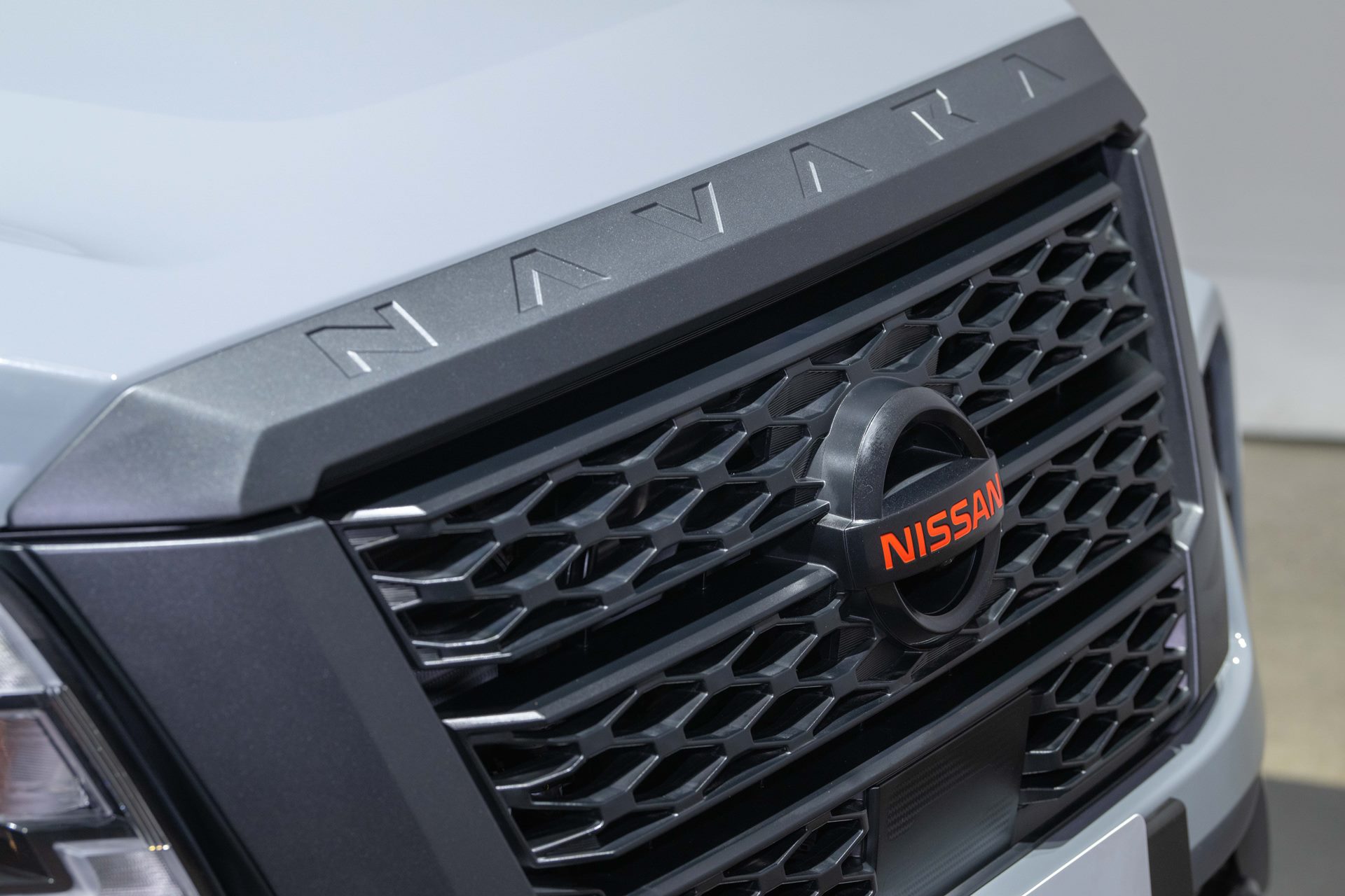 Nissan Navara Double Cab PRO-4X 4WD 7AT นิสสัน นาวาร่า ปี 2024 : ภาพที่ 3