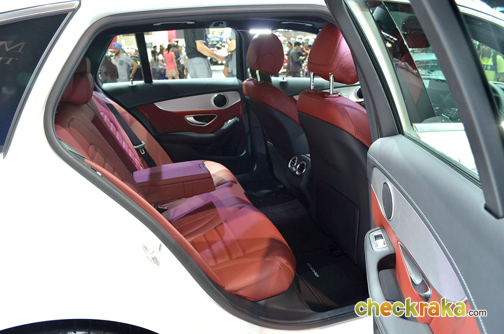 Mercedes-benz C-Class C 300 BlueTEC Hybrid Estate AMG Dynamic เมอร์เซเดส-เบนซ์ ซี-คลาส ปี 2014 : ภาพที่ 17
