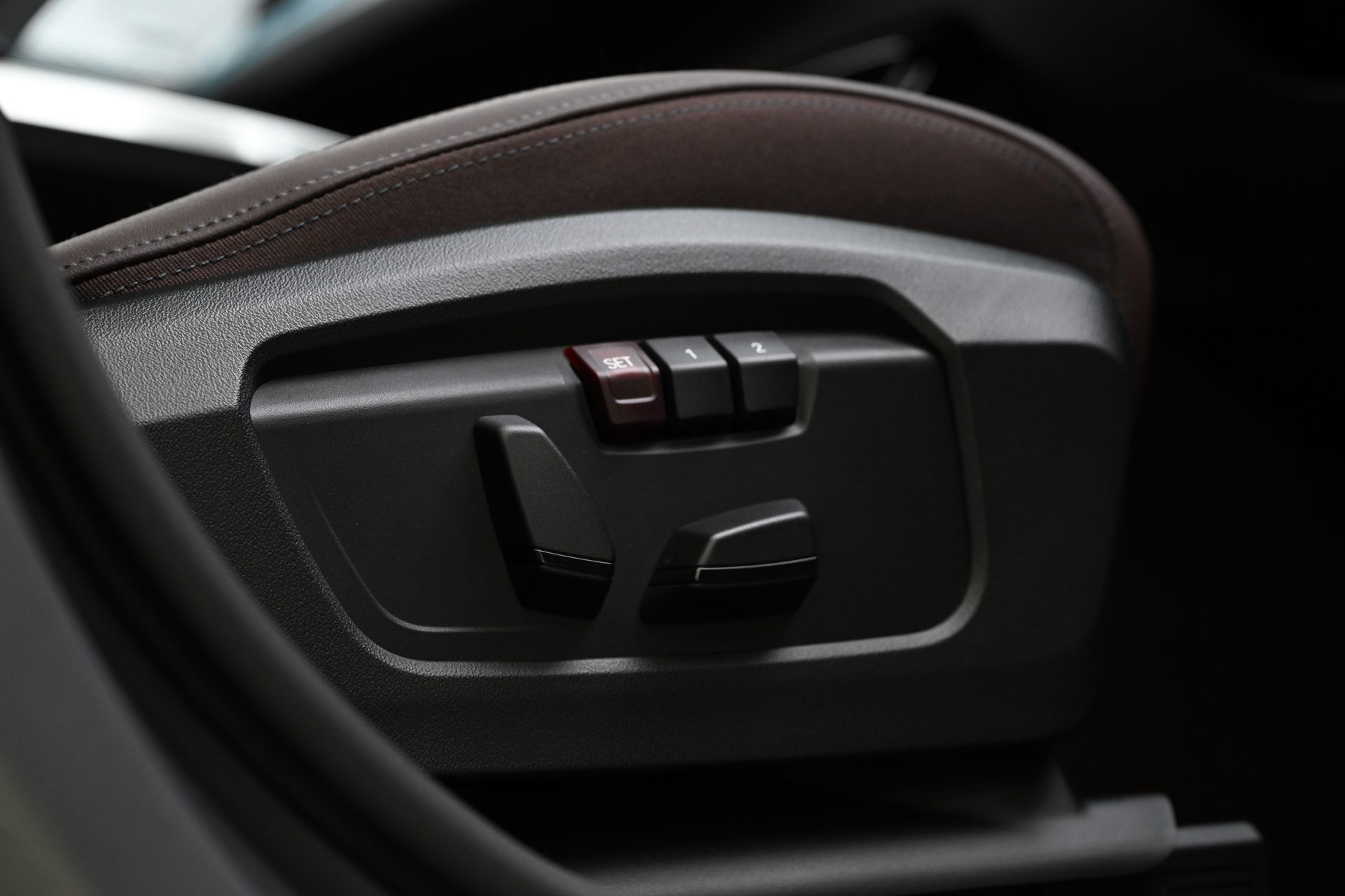 BMW i X1 eDrive20L M Sport บีเอ็มดับเบิลยู ปี 2025 : ภาพที่ 11