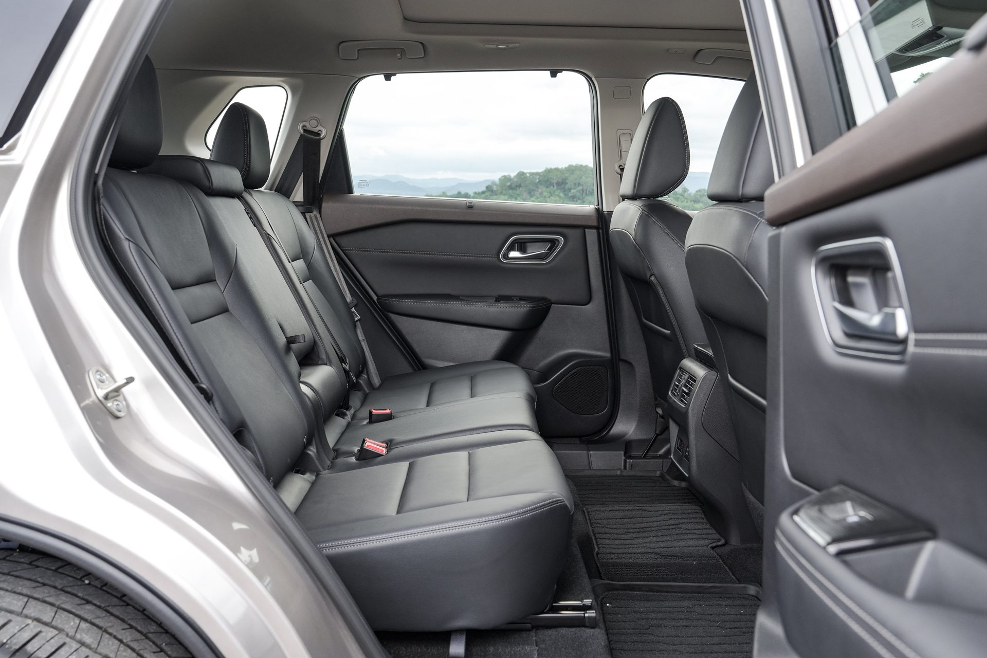 Nissan X-Trail e-POWER e-4ORCE นิสสัน เอ็กซ์-เทรล ปี 2025 : ภาพที่ 20