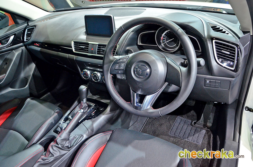 Mazda 3 2.0 Sports Racing Series มาสด้า ปี 2015 : ภาพที่ 17