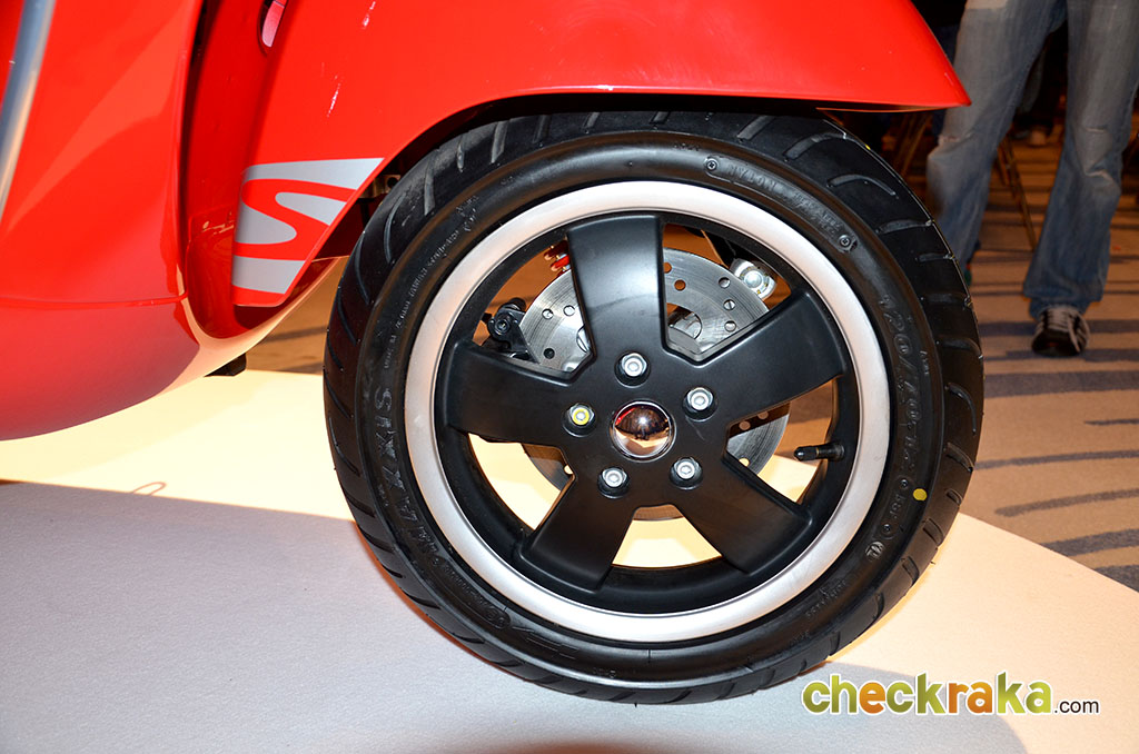 Vespa GTS 150 3Vie เวสป้า ปี 2014 : ภาพที่ 10